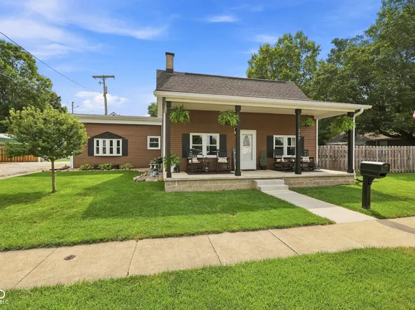 217 S Vine St, Thorntown, IN 46071