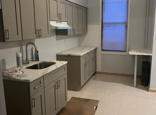 1881 Menahan St FLOOR 1, Ridgewood, NY 11385