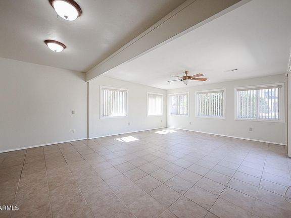 4th image of 17402 N LINDGREN Avenue