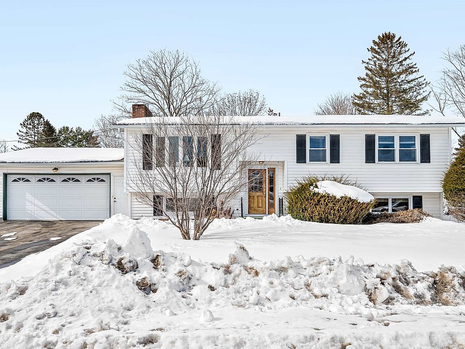 1st image of 2 Meadow Lane