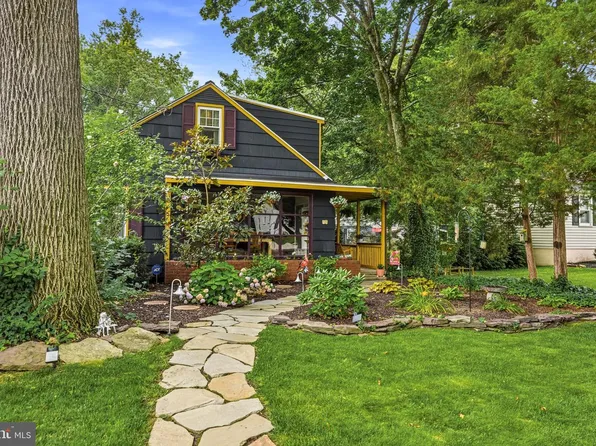 45 Nevada Ave, Cherry Hill, NJ 08002