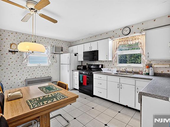 5th image of 177 Eagle Street
