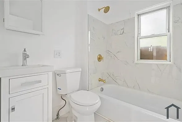 9 Martel St #2 — Photo 2