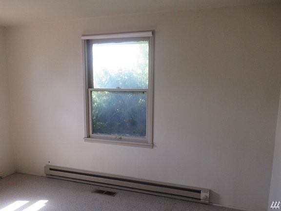 5th image of 512 Central Ave N
