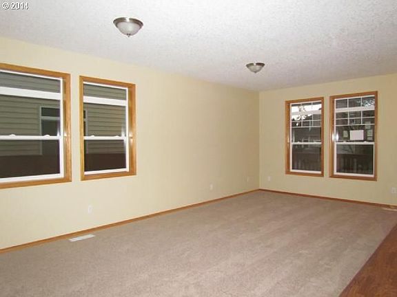 4th image of 9605 NE 87th Ave