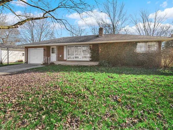 913 Dogwood St SW, Demotte, IN 46310