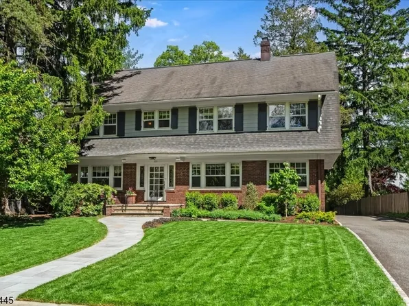 221 Christopher St, Montclair Twp., NJ 07042