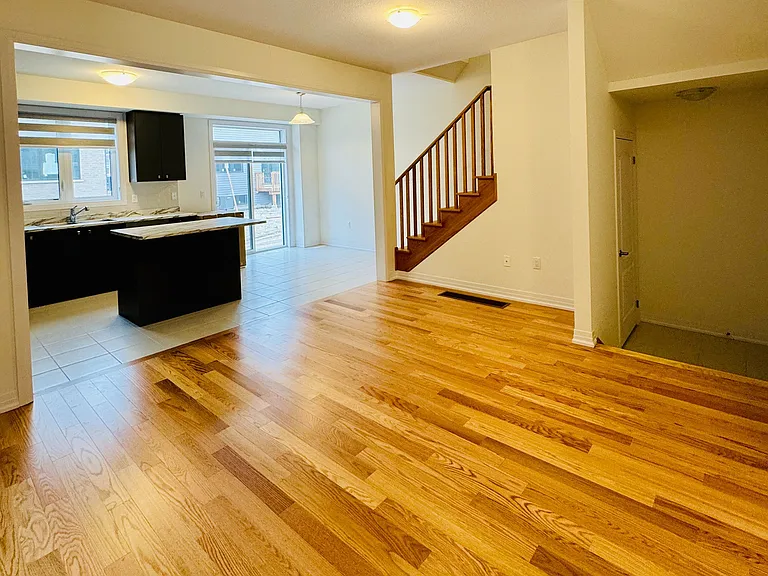 52 Cresthaven Hts — Photo 7