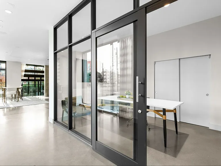 The Heron Flats and Lofts — Photo 12