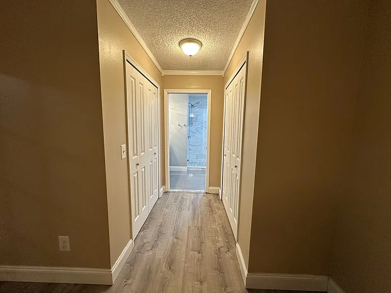 1724 Chatham Cir — Photo 9