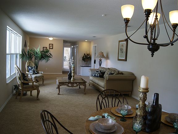 4th image of 50 Bellewood Cir