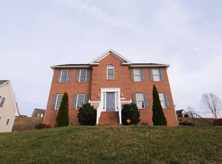 1728 Millwood Dr, Salem, VA 24153