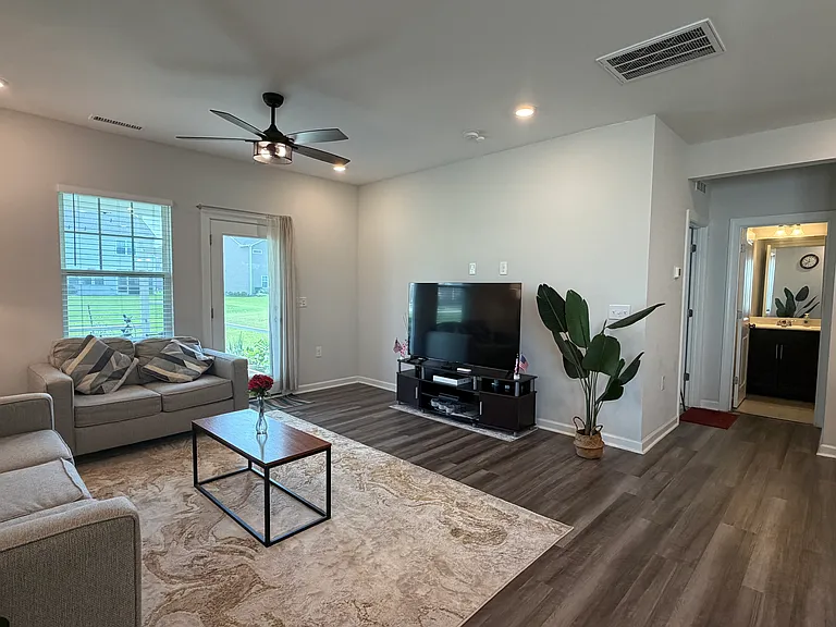 1605 Trembley Park Dr — Photo 7