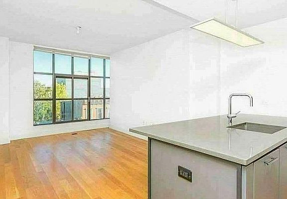 4th image of 608 Franklin Ave APT 401