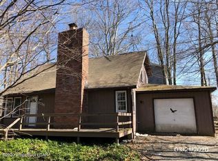 820 Country Place Dr, Tobyhanna, PA