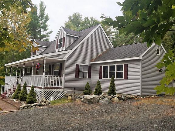 2nd image of 17 Hemlock Dr