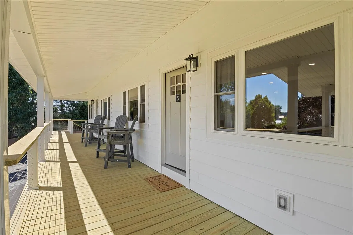 8440 Bay St — Photo 3