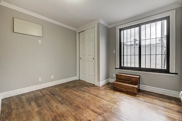 Rented by REAL New York | media 16