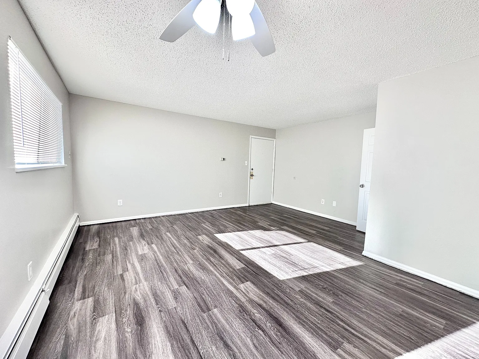 947-951 Allison Street — Photo 3
