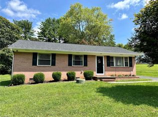 162 Chatham Rd, Mount Airy, NC 27030