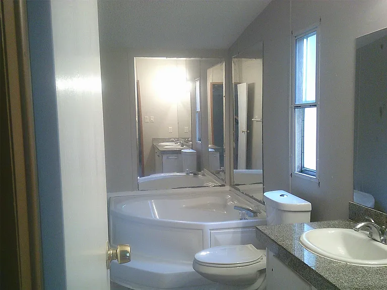 22433 Yancy Rd — Photo 5