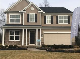 9009 Shady Elm Ln, Olmsted Township, OH 44138