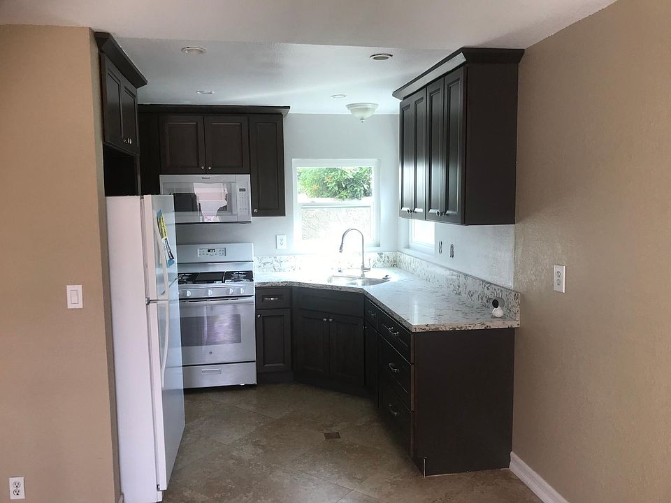 1st image of 9694 Doreen Dr