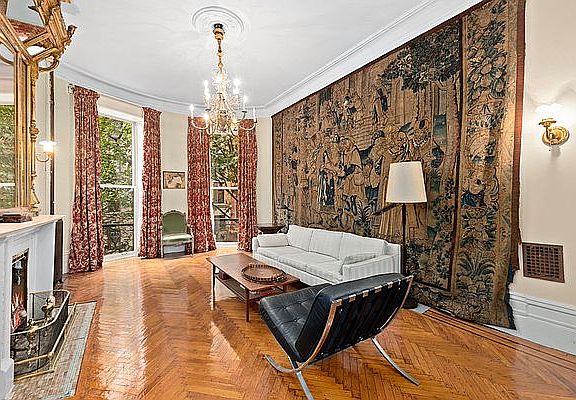 3rd image of 253 W 99th St