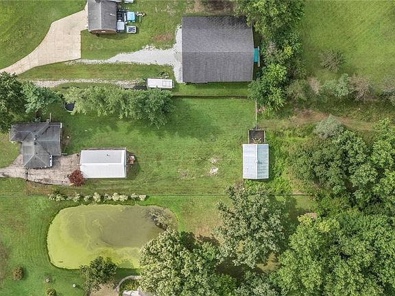 3rd image of 11690 Durkee Rd