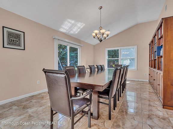3rd image of 208 Rachel Court