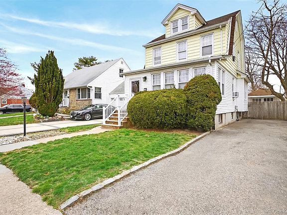 2nd image of 587 Dubois Avenue