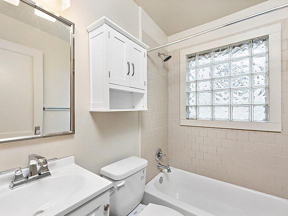 3rd image of 4480 Holly St #2
