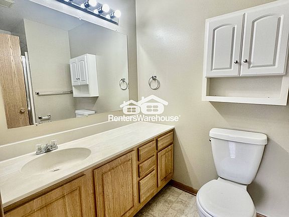 5th image of 5924 Sutton Pl APT 10