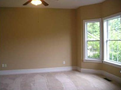 4th image of 3215 Willow Park Dr