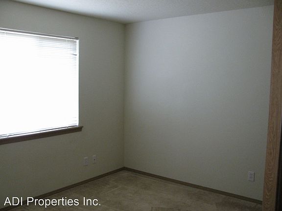 5th image of 2468 NW 4th Ave