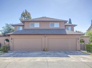 1077 Courtland Ave, Milpitas, CA 95035