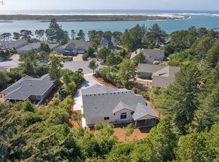 133 Shoreline Dr, Florence, OR 97439