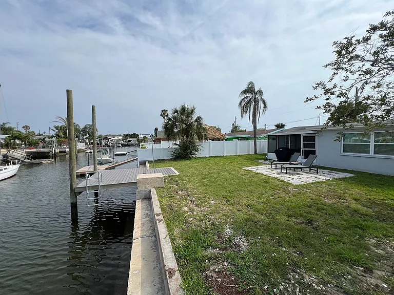 13610 Britton Dr — Photo 20