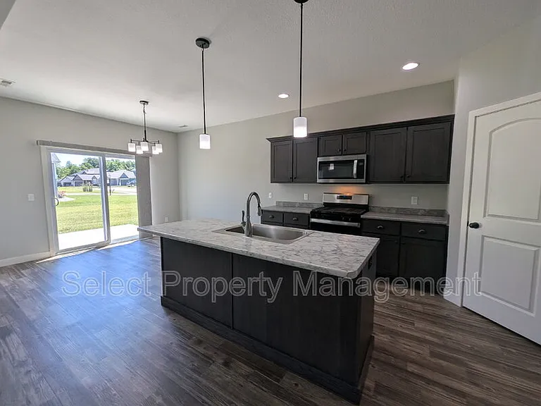 1408 Sacred Oak Ct — Photo 7