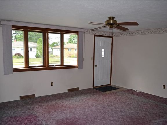 4th image of 18050 Kalvin Dr