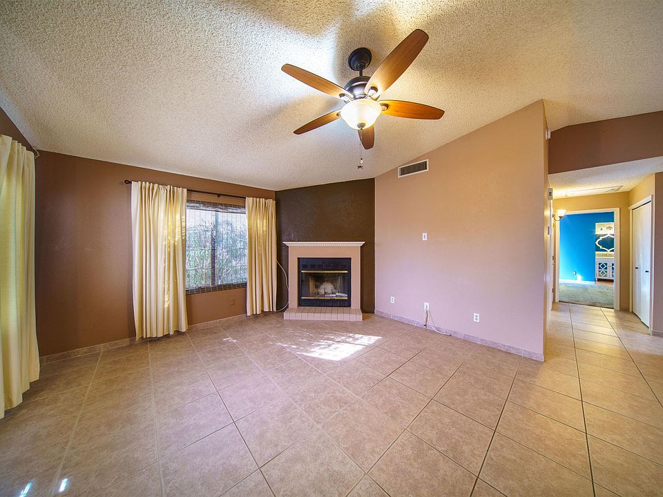 1st image of 2439 N Palo Hacha Dr