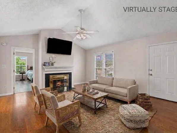46 Richmond Dr, Clayton, NC 27527