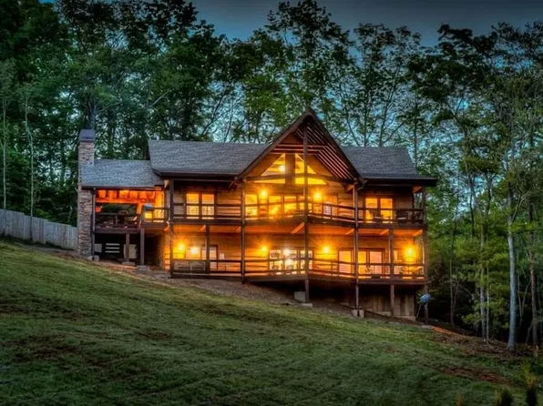 140 Gibbs Mountain Vw, Blue Ridge, GA 30513