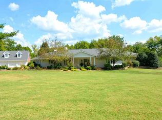 8219 Petersburg Rd, Evansville, IN 47725