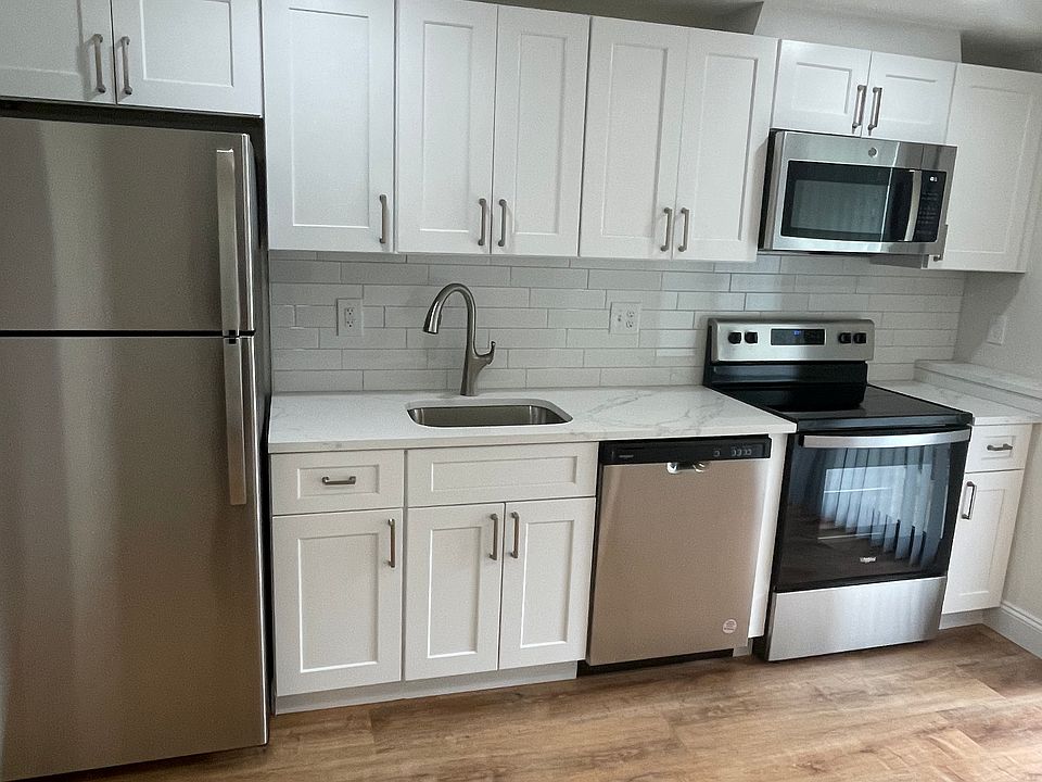 1st image of 65 Oaklawn Ave #114