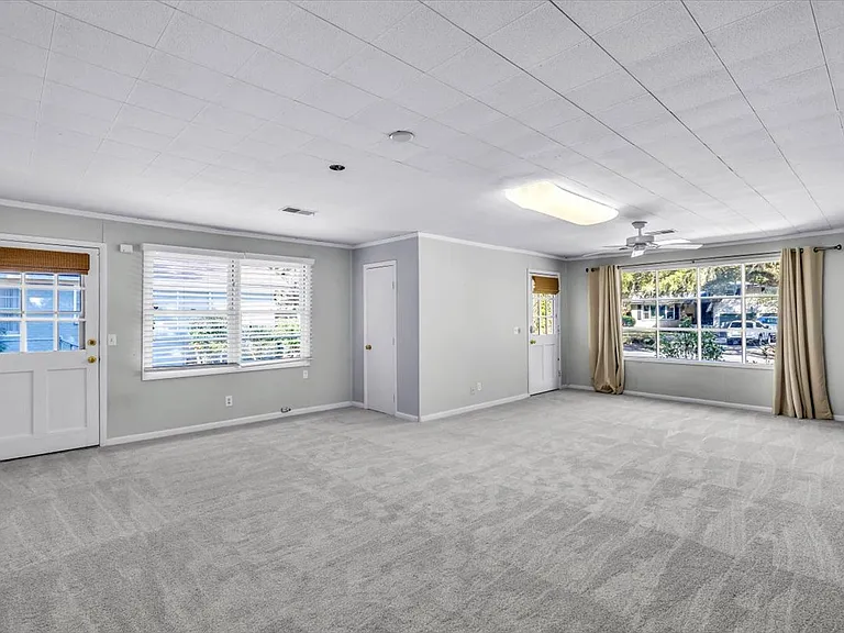 317 Kensington Dr — Photo 25