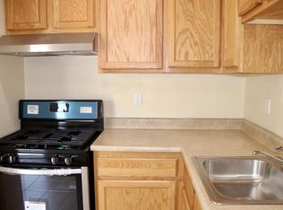 12185 N San Fernando Rd, Sylmar, CA 91342