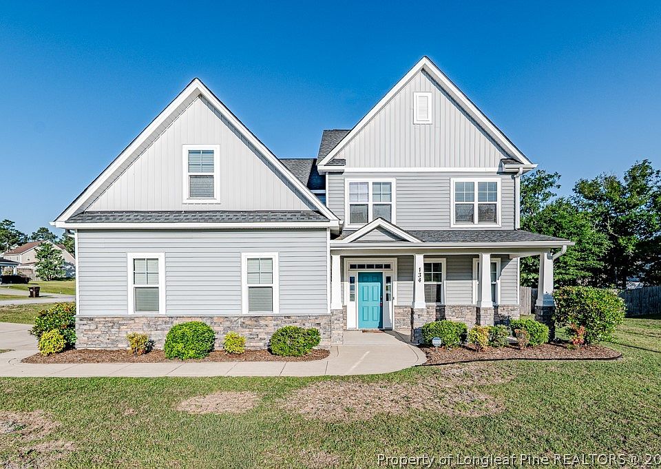 1st image of 134 Cherry Hill Dr