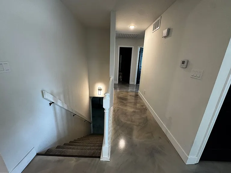 2301 Grant Ln — Photo 62