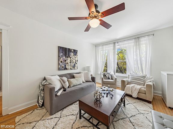 4th image of 5052 S Blackstone Ave APT 3